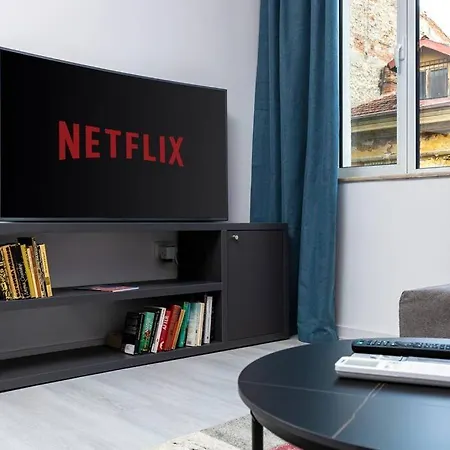 Kapana Beat 2-bedroom Apt. Center Διαμέρισμα