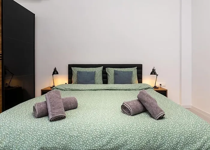 Kapana Beat 2-bedroom Apt. Center