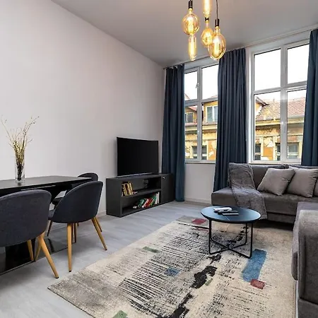 Kapana Beat 2-bedroom Apt. Center