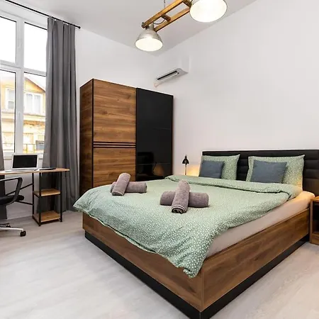 Kapana Beat 2-bedroom Apt. Center *