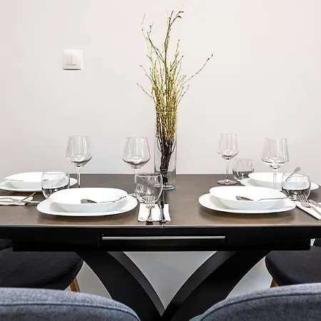 Kapana Beat 2-bedroom Apt. Center *