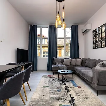 Apartment Kapana Beat 2-bedroom Apt. Center *